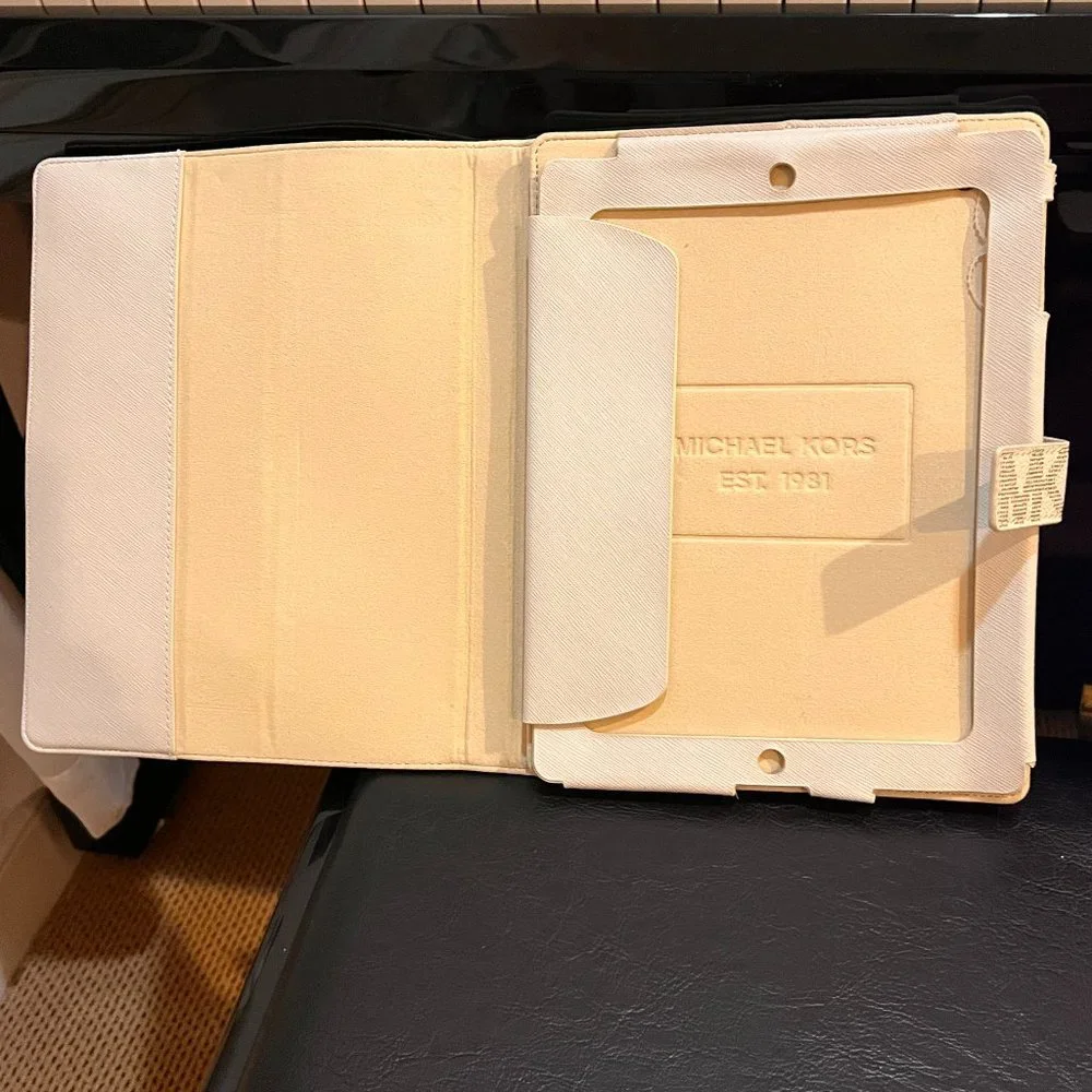 Michael Kors iPad Cover
